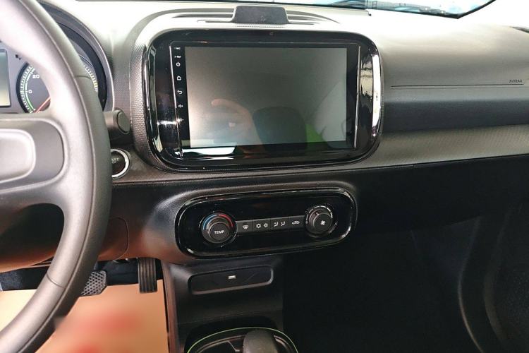 Used Roewe Clever 2021 302 km New Four-Seater Super-Efficient Version
