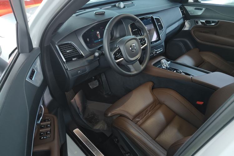 Used Volvo XC90 2023 B6 Zhiya Luxury 7-Seater