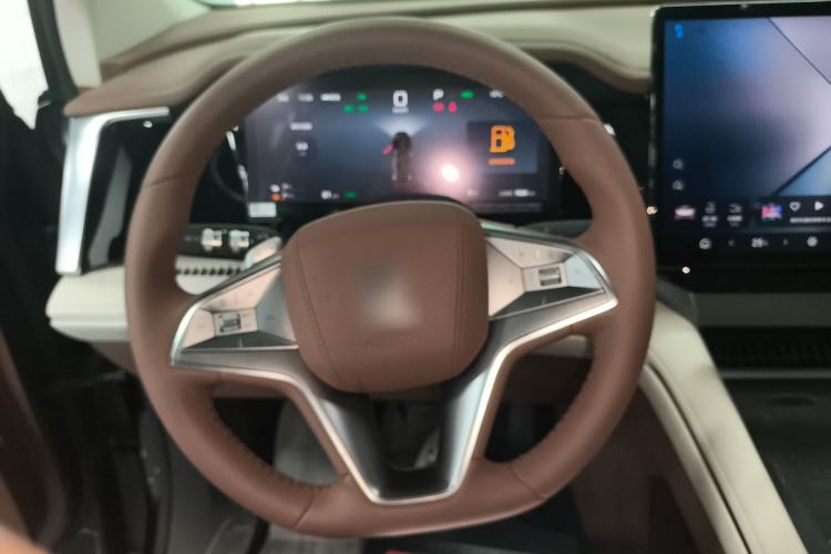 Used BYD Xia 2025 DM-i 1.5T 180km Beyond Edition
