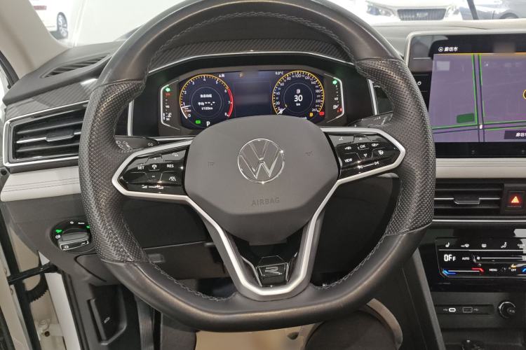 Used Volkswagen Tiguan L 2023 330TSI Automatic Two-Wheel Drive R-Line Enjoyment Edition
