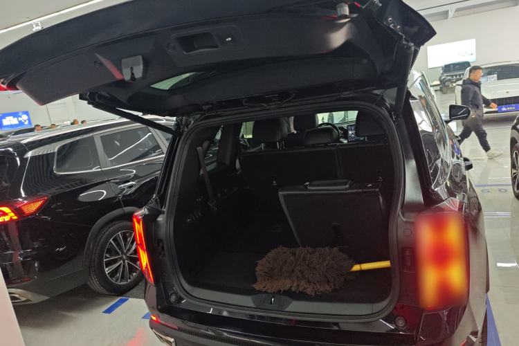 Used GAC Trumpchi GS8 2022 Linghang Series 2.0 TGDI Two-Wheel-Drive Luxury Smart Connectivity Version (7 Seats)