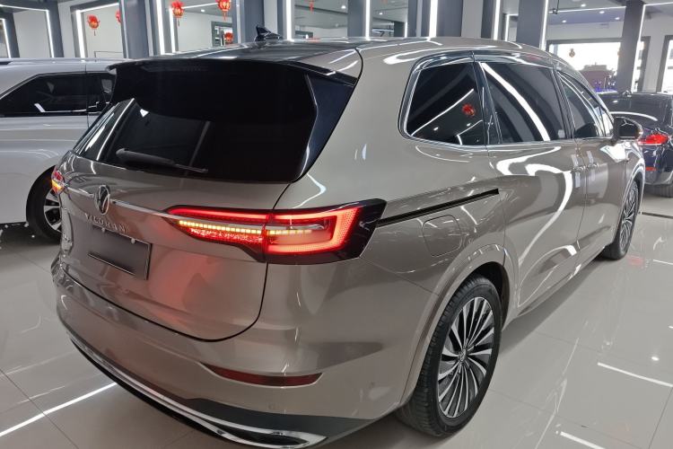 Used Volkswagen Viloran 2022 380TSI Prestige Edition
