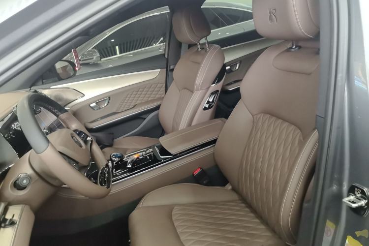 Used BYD Han 2022 EV Genesis Edition 715KM Front-Wheel-Drive Prestige Model
