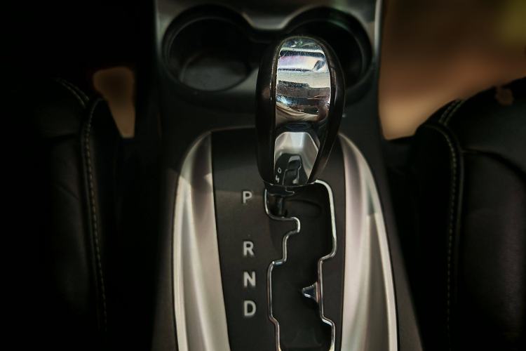 Used Dodge Journey 2013 2.4L Two-Wheel Drive Luxury Version
