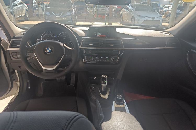 Used BMW 3 Series 2017 320Li Fashion Model
