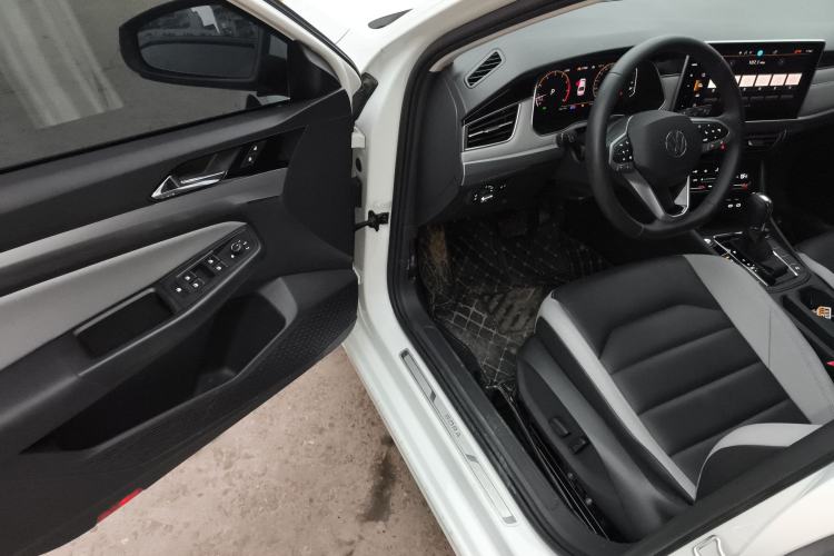 Used Volkswagen Bora 2023 300TSI DSG Prestige Edition
