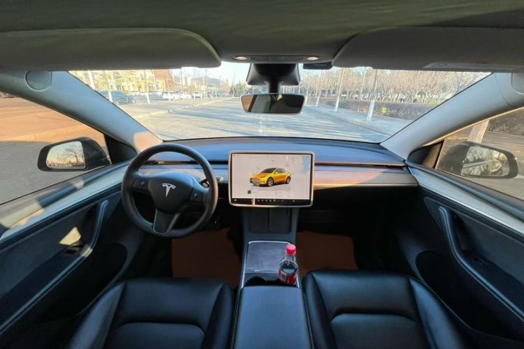 Used Tesla Model Y 2022 Rear-Wheel-Drive Version
