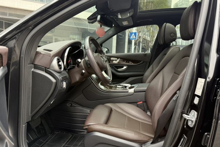 Used Mercedes-Benz GLC 2019 GLC 260 4MATIC Dynamic Edition
