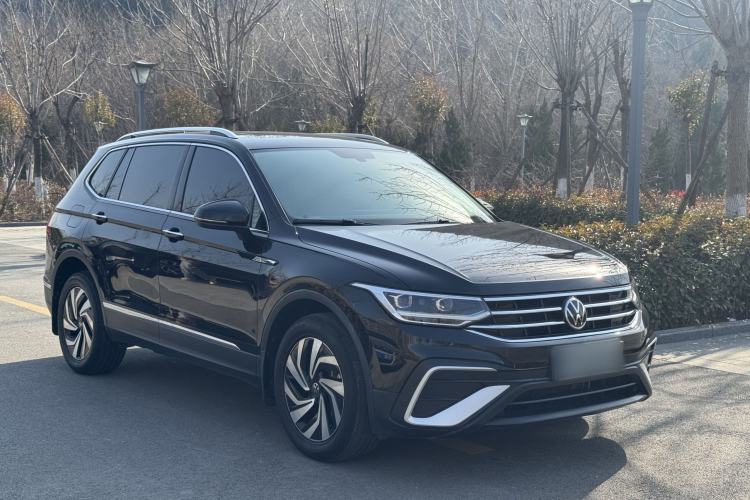 Used Volkswagen Tiguan L 2022 330TSI Automatic Two-Wheel Drive Smart Edition
