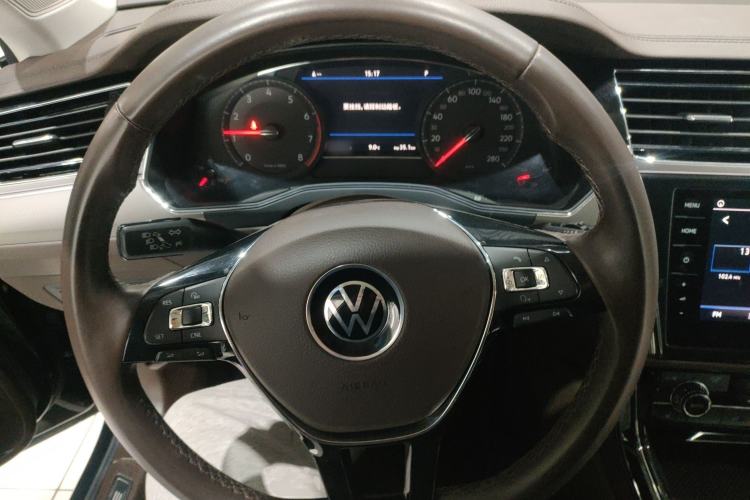 Used Volkswagen Phideon 2021 380TSI Luxury Edition
