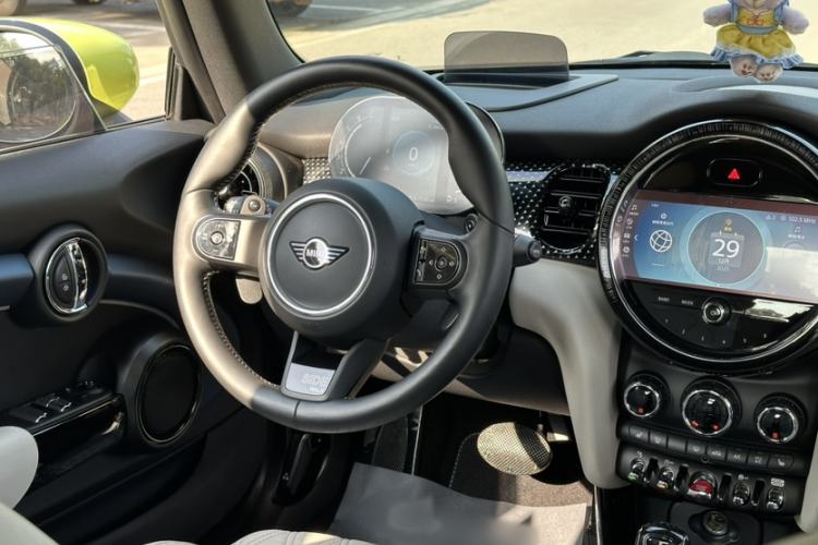 Used  MINI 2022 Revised 2.0T COOPER S CABRIO Sidewalk
