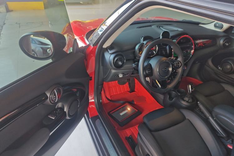 Used  MINI 2020 1.5T COOPER Classic Edition
