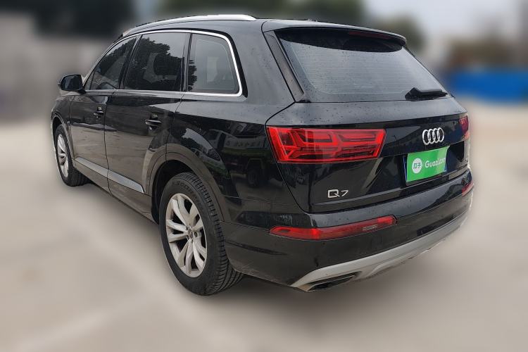 Used Audi Q7 2018 40 TFSI Comfort Model