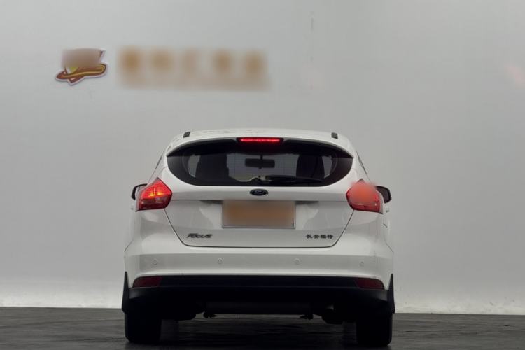 Used Ford Focus 2015 Hatchback 1.6L Automatic Fashion Edition