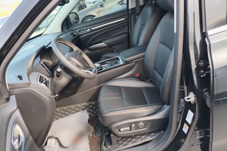 Used GAC Trumpchi GS8 2021 390T Two-Wheel-Drive Dark Knight Edition