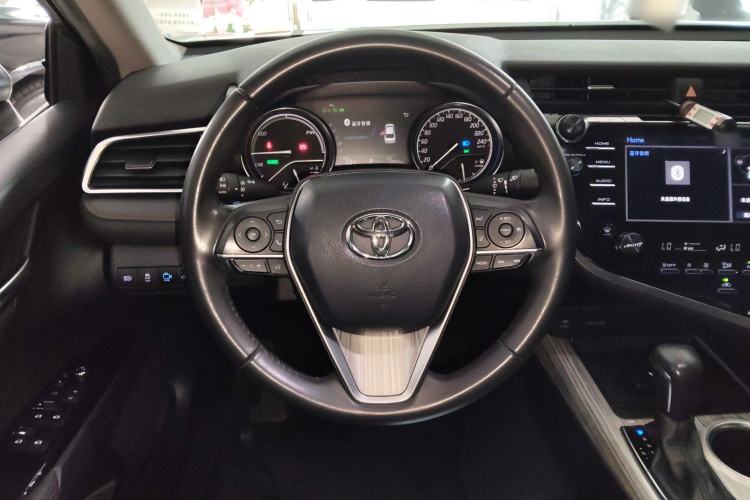 Used Toyota Camry 2018 Dual-Engine 2.5 HG Luxury Edition
