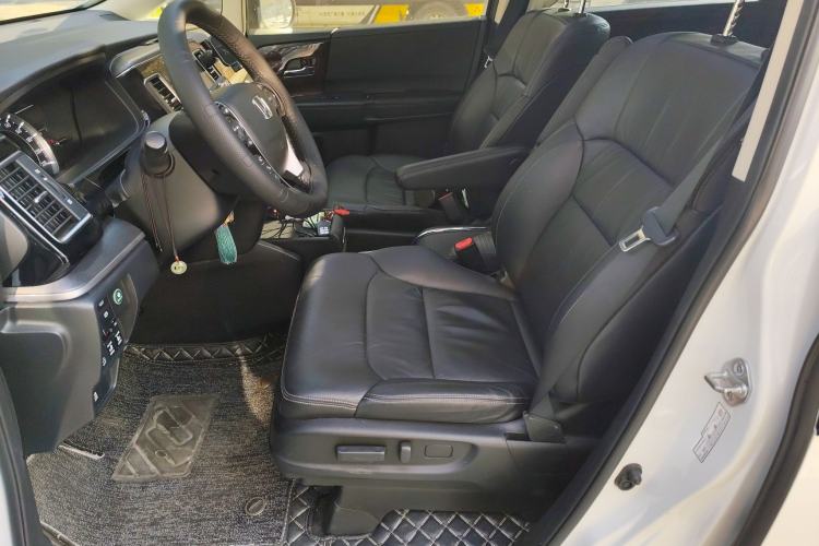 Used Honda Elysion 2016 2.4L Luxury Edition
