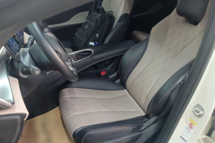 Used BYD Dolphin 2023 420 km Fashion Edition
