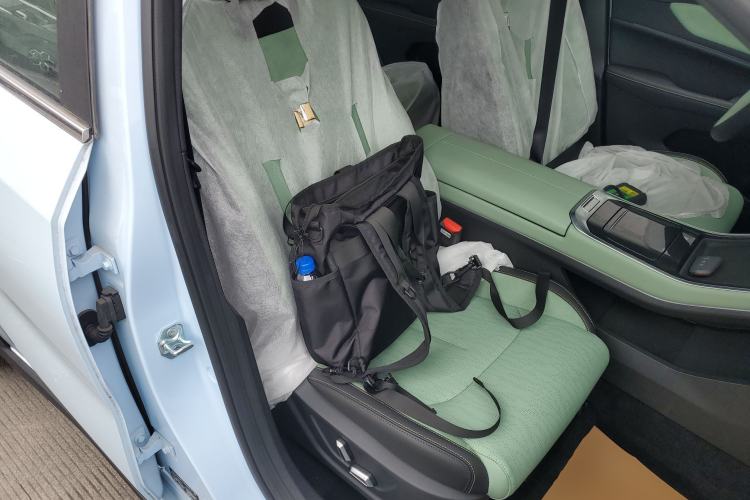 Used Livan Livan 7 2023 605km Hunter Light