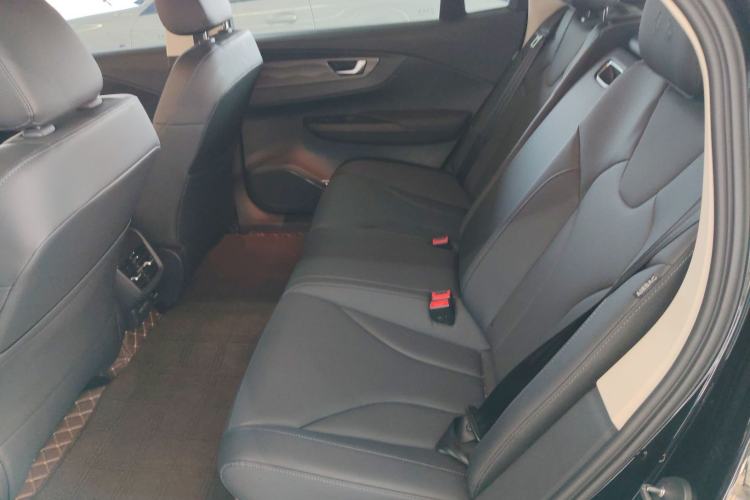 Used Hongqi E-QM5 2022 431 km Charge & Enjoy Edition
