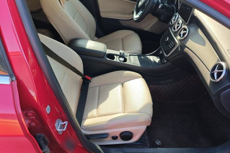 Used Mercedes-Benz GLA 2016 GLA 200 Fashion Model