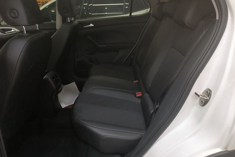 Used Volkswagen Tacqua 2023 200TSI DSG Joy-Connect Edition
