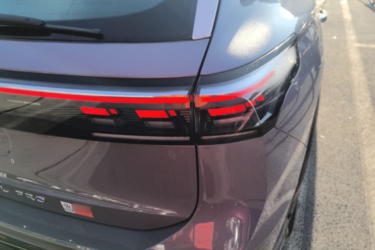 Used Volkswagen Tiguan L 2024 PRO 330TSI Two-Wheel Drive R-Line Smart Edition