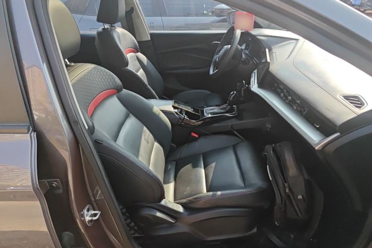 Used MG 5 2022 180 DVVT CVT Youth Luxury Edition
