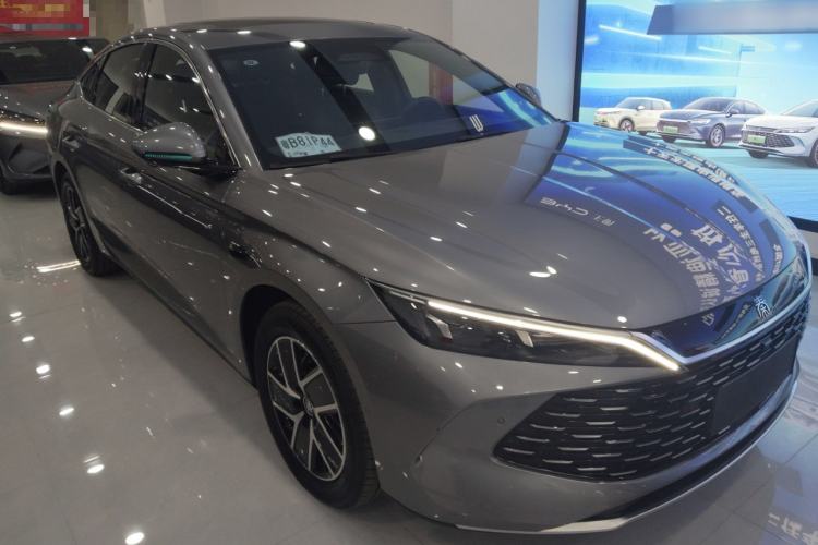 Used BYD Qin L 2025 DM-i Smart Drive 120KM Superior Model
