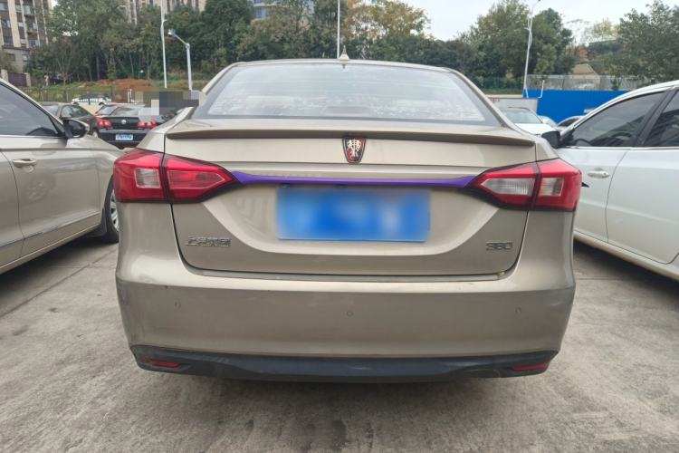 Used Roewe 360 2015 1.5L manual luxury edition
