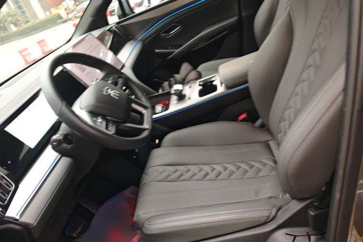 Used BYD Song L DM-i 2025 Intelligent Driving Version 160 km Beyond-Range Type