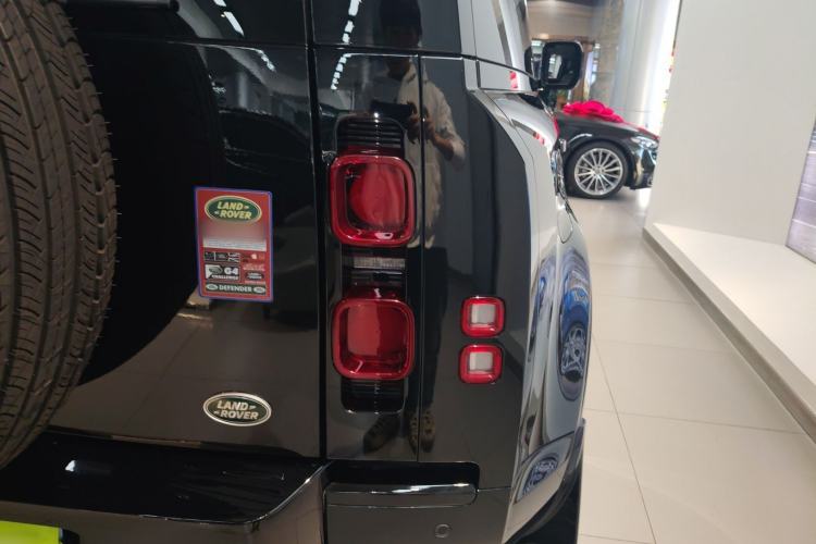 Used Land Rover Defender 2023 90 3.0T P400 XS
