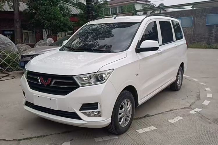 Used Wuling Hongguang 2019 1.5L S Standard Version China VI LAR
