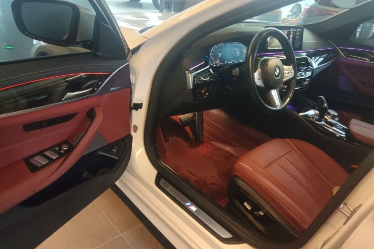 Used BMW 5 Series 2022 Second Facelift 525Li M Sport Package
