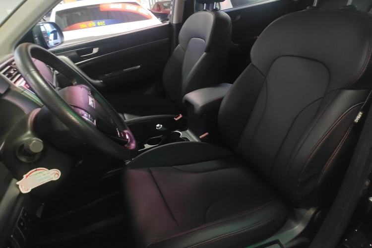 Used Haval M6 2017 1.5T Automatic Two-Wheel Drive Elite Model
