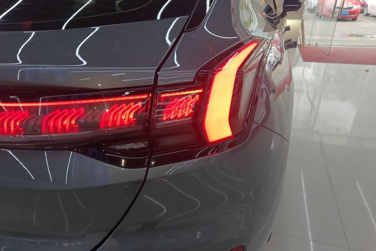 Used Zeekr 001 2022 Long-Range Dual-Motor WE Edition
