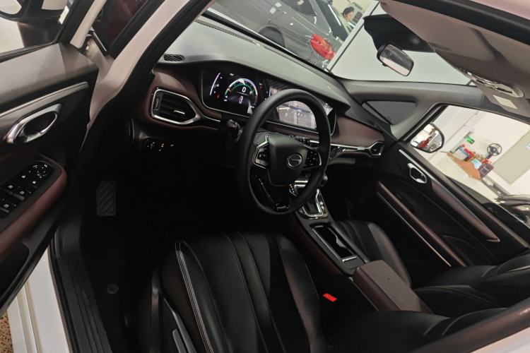 Used GAC Trumpchi M6 2021 PRO 270T Automatic Luxury Edition
