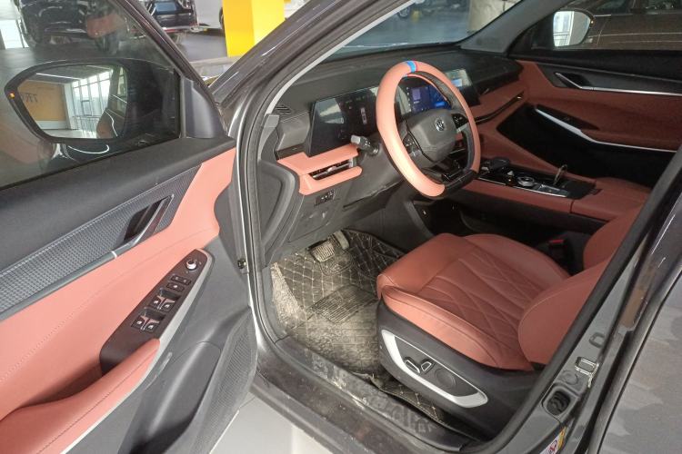 Used Changan CS75 PLUS 2024 3rd Generation Champion Edition 1.5T Intelligent Drive Dynamic Model
