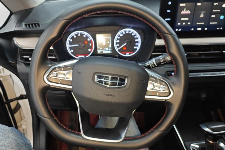 Used Geely Auto Vision X3 2021 PRO 1.5L CVT Deluxe Model
