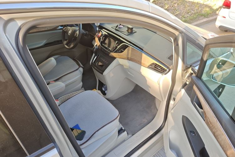 Used Buick GL8 2017 ES 28T Comfort Model China V Standard