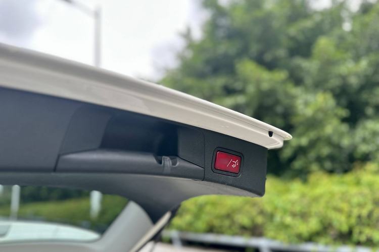 Used Mercedes-Benz C-Class 2015 C 200 station wagon
