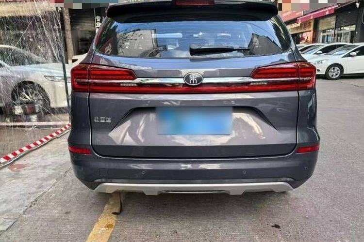 Used BYD Song 2021 Classic Edition 1.5T Automatic Elite Model
