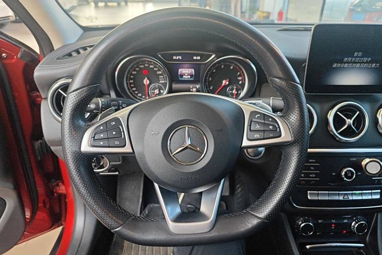 Used Mercedes-Benz GLA 2019 GLA 200 Fashion Model
