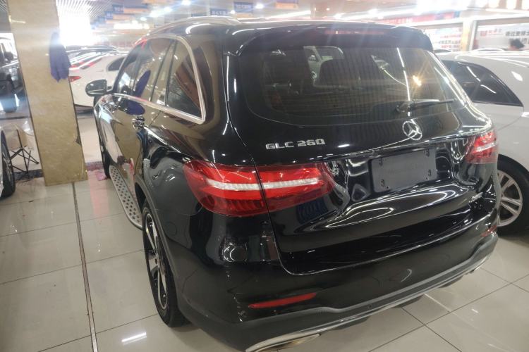 Used Mercedes-Benz GLC 2018 GLC 260 4MATIC Luxury Model