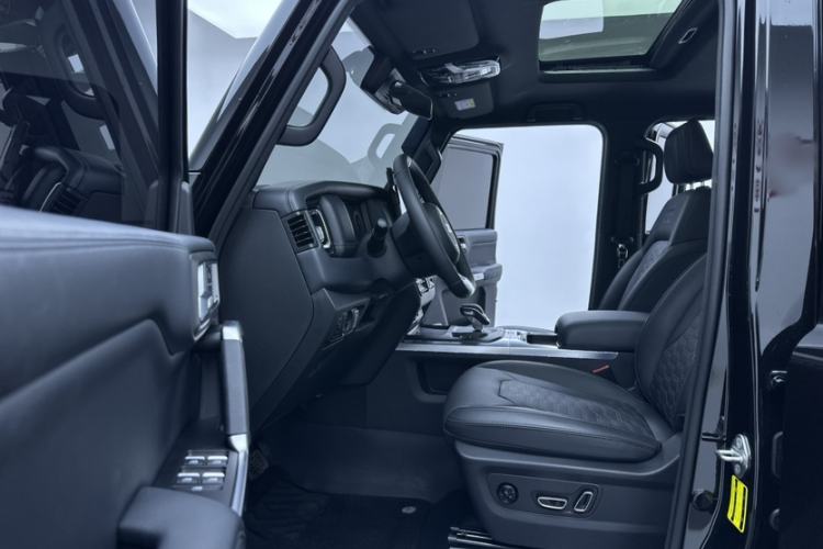 Used  T01 2025 2.0T Changfeng
