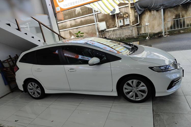 Used Honda Jade 2017 1.8L automatic Comfort version 5 seats
