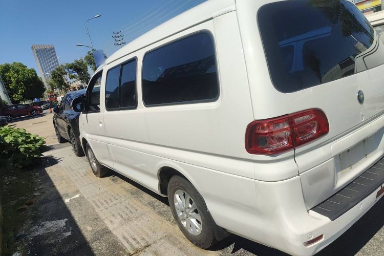 Used FORTHING Lingzhi M5 2022 Standard Version Base Model 7 Seats