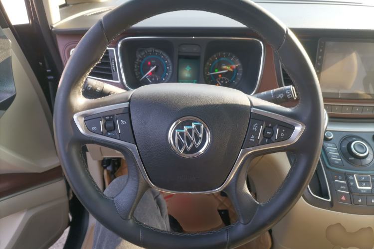 Used Buick GL8 2014 2.4L LT Luxury Business Executive Edition
