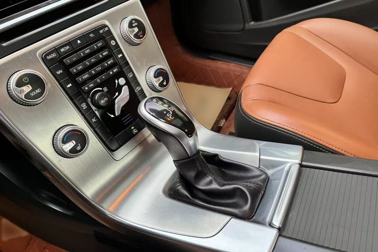 Used Volvo S60 2016 S60L T4 Zhiyuan Edition