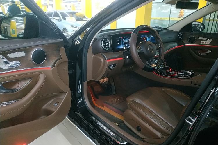 Used Mercedes-Benz E-Class 2016 E 300 L Stylish Model
